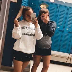 Meet your Posher, Madi